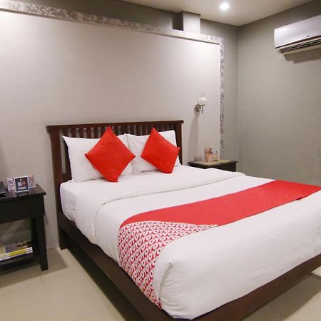 Oyo 103 Artina Suites Hotel ماكاتي المظهر الخارجي الصورة