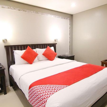 Oyo 103 Artina Suites Hotel ماكاتي المظهر الخارجي الصورة