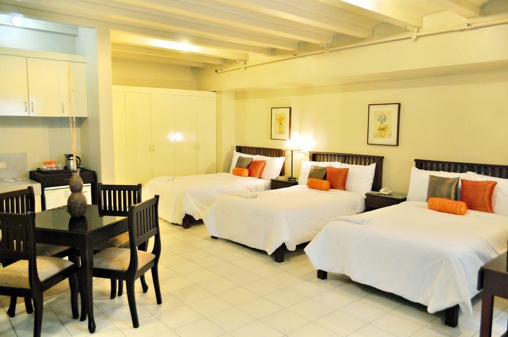 Oyo 103 Artina Suites Hotel ماكاتي المظهر الخارجي الصورة