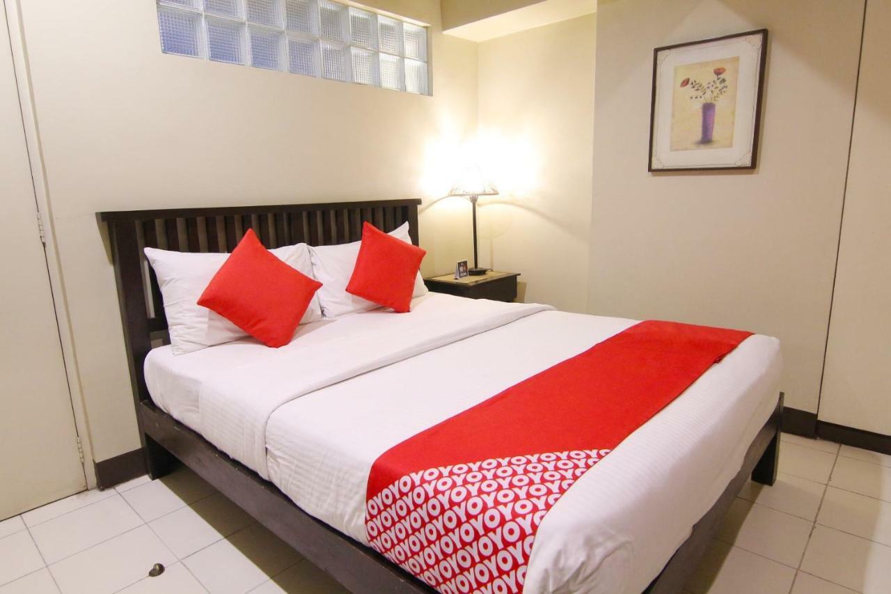 Oyo 103 Artina Suites Hotel ماكاتي المظهر الخارجي الصورة