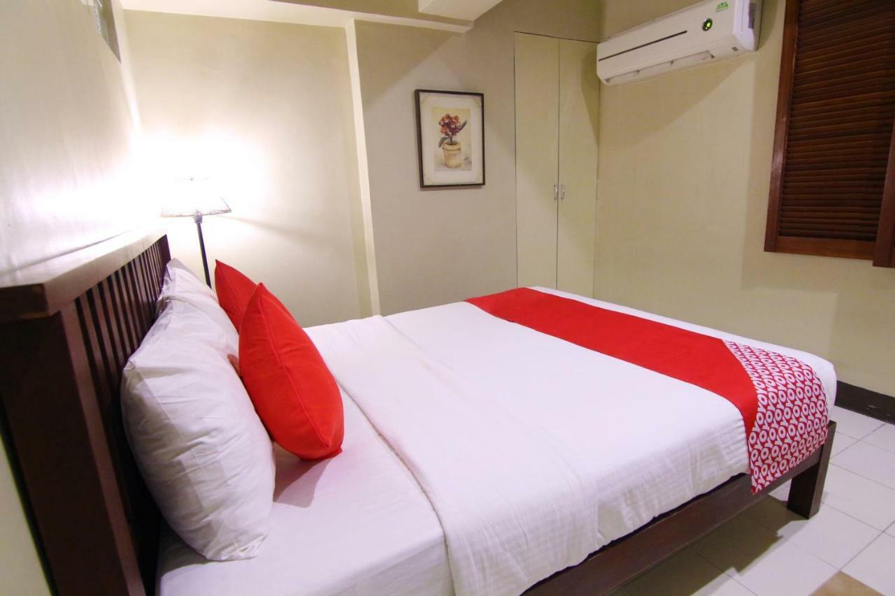 Oyo 103 Artina Suites Hotel ماكاتي المظهر الخارجي الصورة