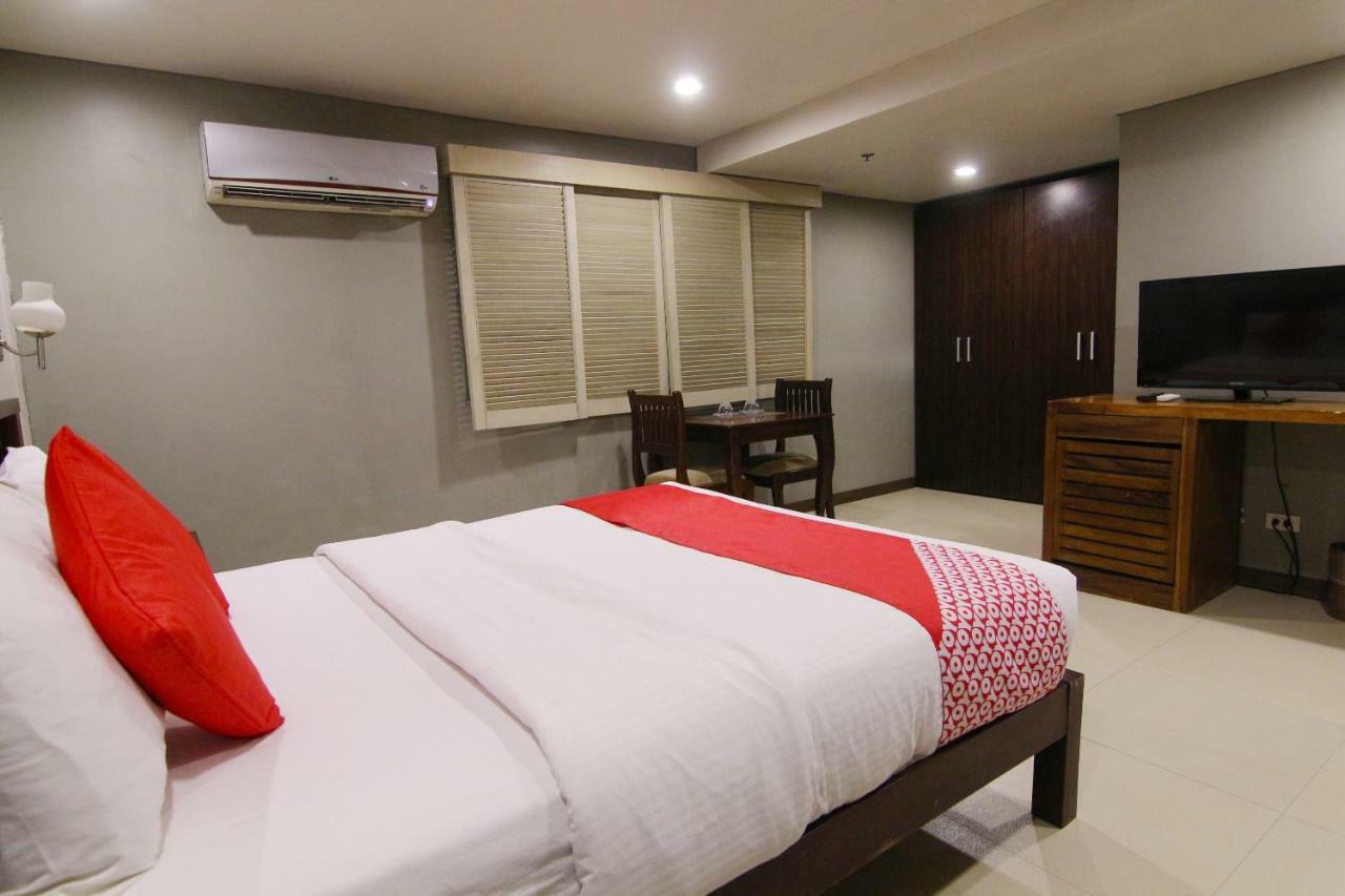 Oyo 103 Artina Suites Hotel ماكاتي المظهر الخارجي الصورة