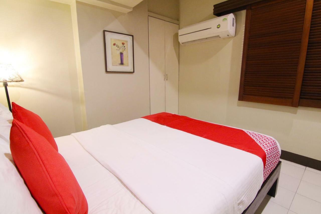 Oyo 103 Artina Suites Hotel ماكاتي المظهر الخارجي الصورة